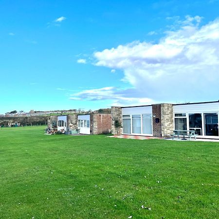 Chine Cottage Self-Catering Coastal Bungalow In Rural West Wight Freshwater Dış mekan fotoğraf